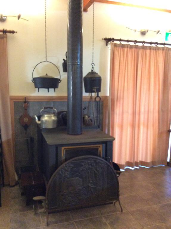 Enderslie House Bed & Breakfast Muchea Exteriör bild